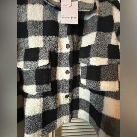 Love fire Cropped Gingham Sherpa-Size 2X - Picture 2 of 7
